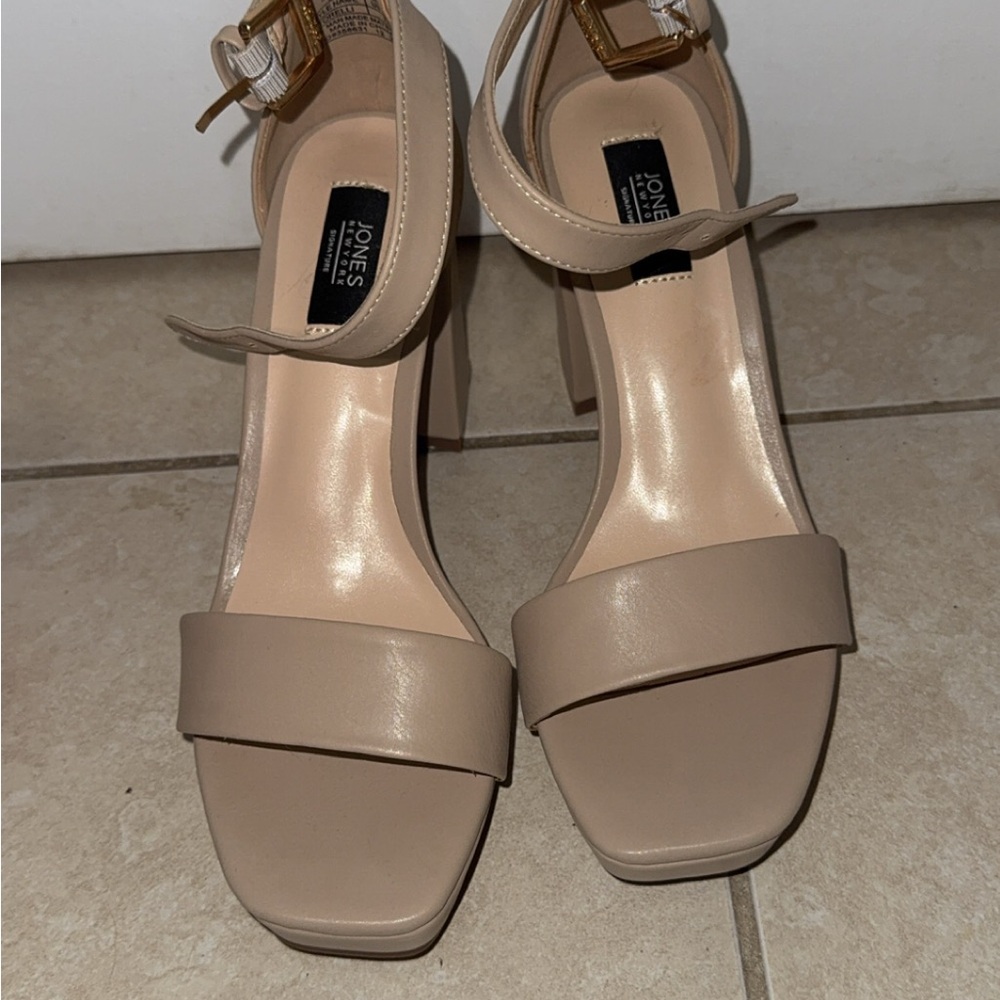 Jones New York Tan Block Heels